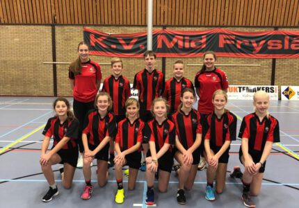 Teamfoto K.V. Mid-Fryslân / Jansma Burdaard C4 Seizoen 2019/2020