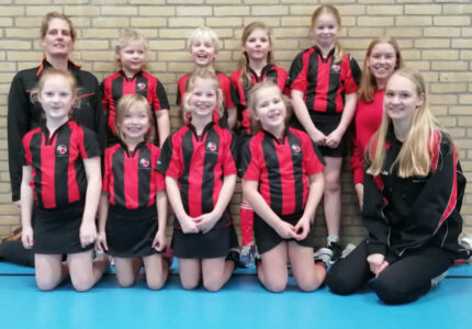 Teamfoto K.V. Mid-Fryslân / Jansma Burdaard F2 Seizoen 2019/2020