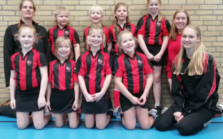 Teamfoto K.V. Mid-Fryslân / Jansma Burdaard F2 Seizoen 2019/2020